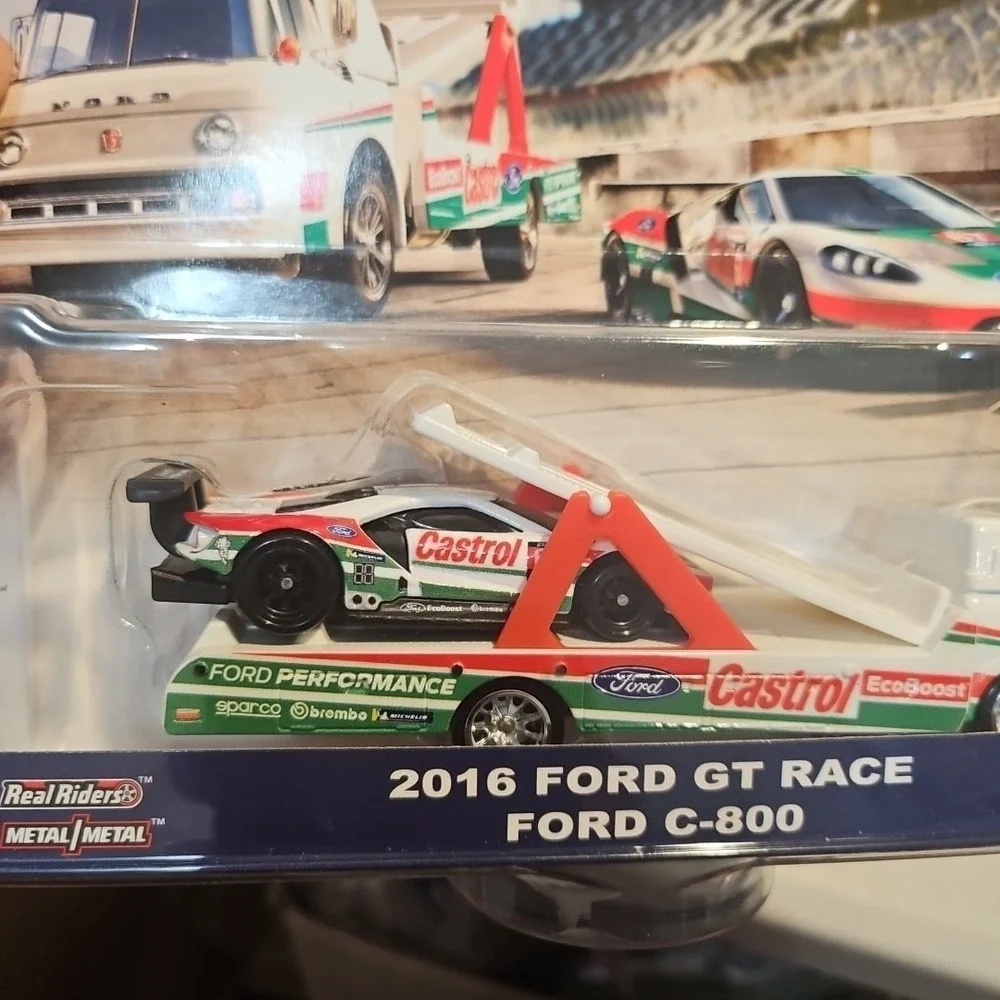 Hot Wheels Premium Car Culture Team Transport 2016 Ford GT Race & Ford C-800 #20